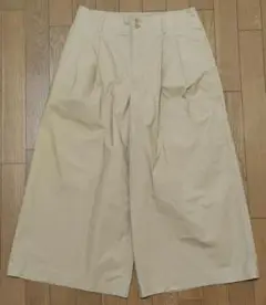 UNIQLO　ユニクロ　コットンワイドパンツ（ハイライズ）　Ｌサイズ
