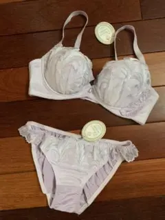 新品✳︎ブラ&ショーツ　D75