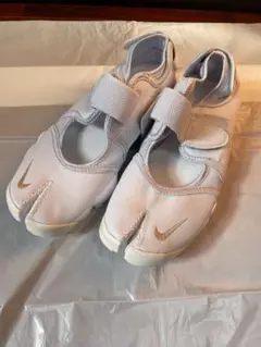 NIKE エアリフト ブルー 24cm