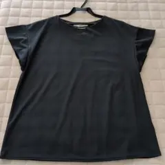 黒 Vネック半袖Tシャツ サイズF