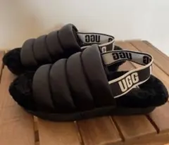 UGG 25cm ストラップサンダル パフイヤー Puff Yeah ダウン