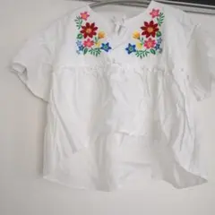グローバルワーク刺繍入りホワイト半袖シャツ