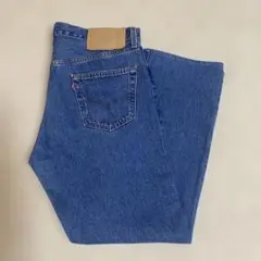 Item thumbnail for item 52412577-5c06-473f-b5ad-e2d8f77201d4