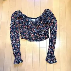HOLLISTER 花柄トップス　　S
