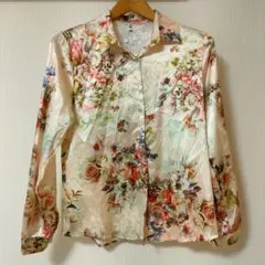 新品タグ付き　韓国　光沢　シャツ　花柄　Mサイズ