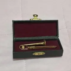 Item thumbnail for item 91804a13-8713-44f8-b5b8-4ef7a5d600e9
