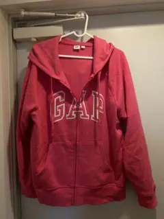 gapピンクジップパーカー