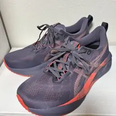 ノヴァブラスト5 28cm アシックス ランニング