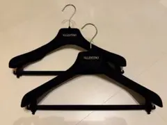 VALENTINOハンガー2本セット