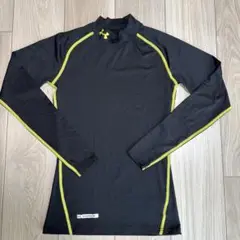 UNDER ARMOUR アンダーシャツ長袖