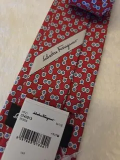 【新品】Salvatore Ferragamo フェラガモ ネクタイ シルク 赤