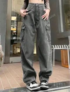 グレー ワイドフィット カーゴパンツ