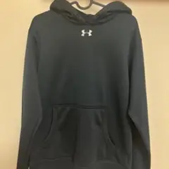 UNDER ARMOUR ブラック パーカー M