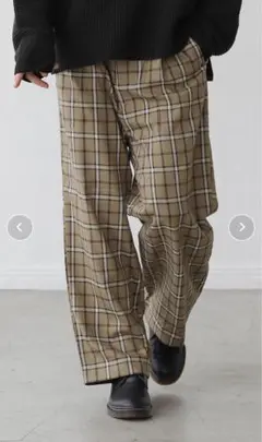 美品　TRストレッチ タックルーズ ワイドテーパード スラックスパンツ　XL