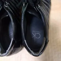 Calvin Klein 黒 ストライプ スニーカー