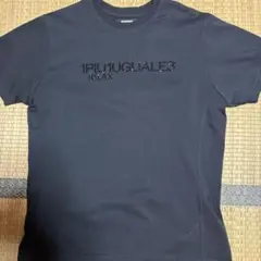 1PIU1UGUALE3 黒 Tシャツ ロゴ入り