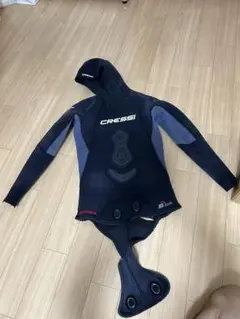 CRESSI フード付きダイビングスーツ