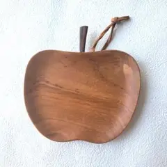 木製リンゴ型トレー　 約11cm