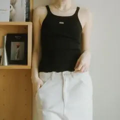 knuthmarf トップス