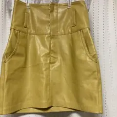 bershka レザー調 ミニスカート