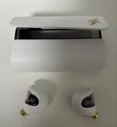 Item thumbnail for item 7d61e811-c5a2-4e09-add6-33f163db705e