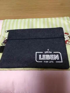 ジーンズのポーチ