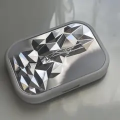 Item thumbnail for item 60be0565-2652-492d-82b8-329db564c1ea