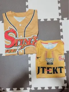 〈新品未使用品〉ジェイテクトSTINGS愛知　ベースボールシャツ　サコッシュ ジェイテクトSTINGS愛知 ベースボールシャツ サコッシュ - メルカリ