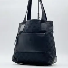 美品 GUCCI トートバッグ 肩掛け GGキャンバス ロゴ型押し 黒e453