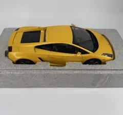 新品　オートアート 1/12　ランボルギーニ　ガヤルド　メタリック・イエロー