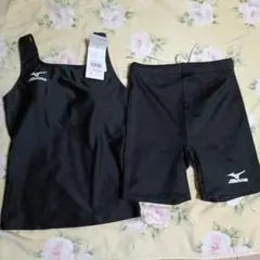 （新品）Mizuno ブラック セパレート水着 Oサイズ