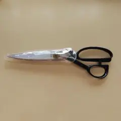 裁ちばさみ