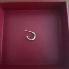 カルティエ　ピアス