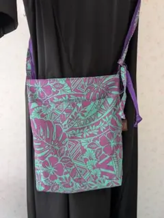 ハワイアン柄ハンドメイドポシェットNo.47