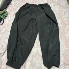 パラシュートズボン？