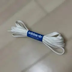 adidas ホワイト 靴紐