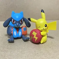 ポケモン おうちでりらくっしょんマスコット ピカチュウ リオル