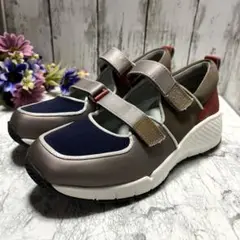 極美品❤️fitfit ベルテッドグリップスニーカー マルチカラー(24)