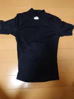 早いもの勝ち‼️Under Armour 黒 アンダーシャツ