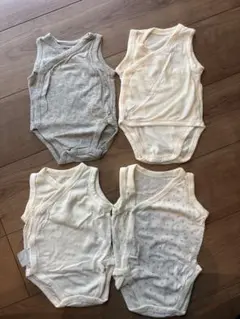 ユニクロ 肌着 ロンパース　4枚セット