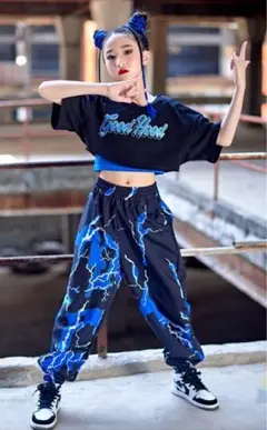 3点セットアップ！ダンス衣装に❤️クロップドTシャツとパンツ