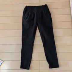 カジュアルパンツ 黒 スリムフィット
