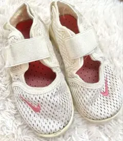 Nike キッズシューズ ホワイト メッシュ サンダル 15cm 記名無し