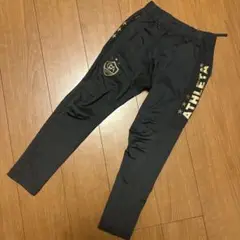 ATHLETA ブラックパンツ CFAロゴ付き