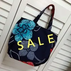 ★花柄トートバッグ ネイビー　浴衣生地