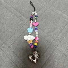 カラフルビーズハートストラップ