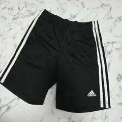 adidas ブラック 3本ライン ショートパンツ