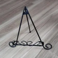 黒い金属製フォトフレームスタンド