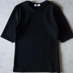 コエル　COEL　バックカットアウトTシャツ　カットソー　黒　ブラック　トップス