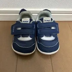 Item thumbnail for item 80bc0f6c-433c-44d5-b4f6-5185bb319ae2